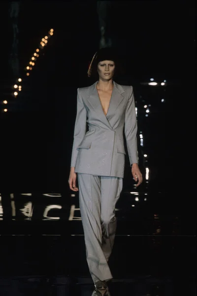 Look 8